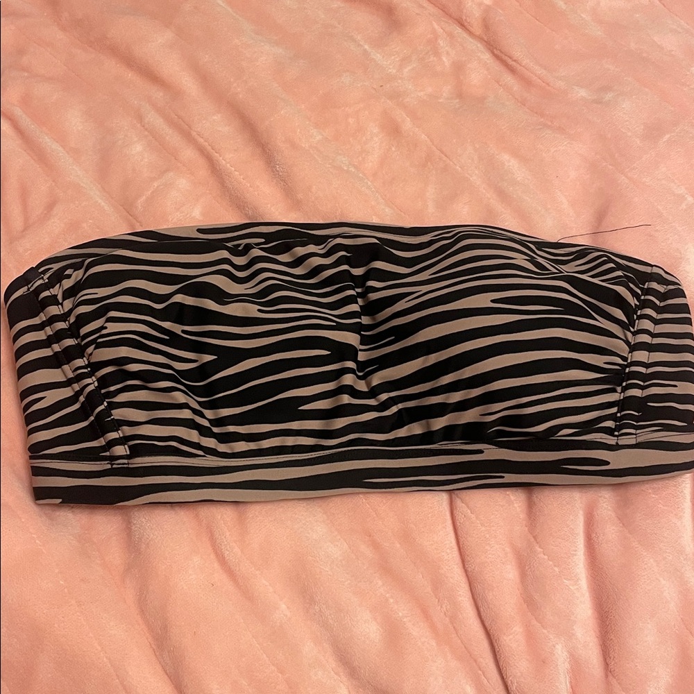 Kona Sol Black and Tan Strapless Top